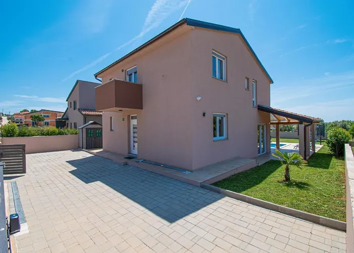 Вилла Enjoy Mit Privatem Pool, By Istrabook *