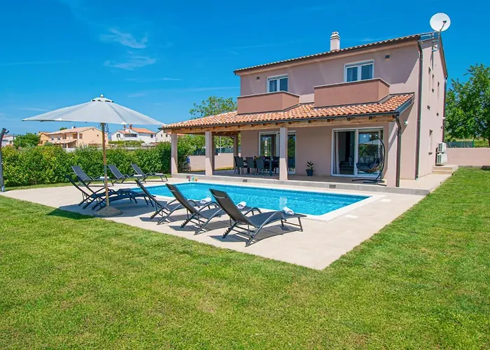 Villa Enjoy Mit Privatem Pool, By Istrabook Pula