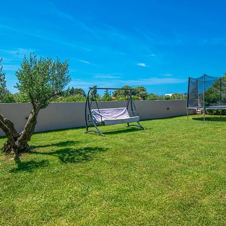 Enjoy Mit Privatem Pool, By Istrabook Villa Pula
